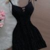 Vestido Yasmin Curto c/ Detalhe no Decote Poá - Preto - Sempre Linda Loja