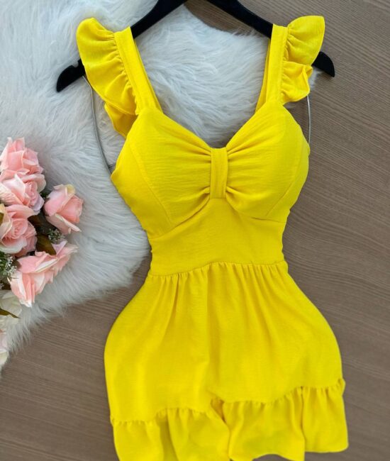 Vestido Maria Laura Curto c/ Detalhe no Decote Duna – Amarelo - Sempre Linda Loja