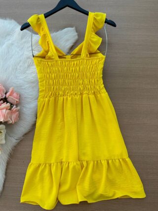 Vestido Maria Laura Curto c/ Detalhe no Decote Duna – Amarelo - Sempre Linda Loja