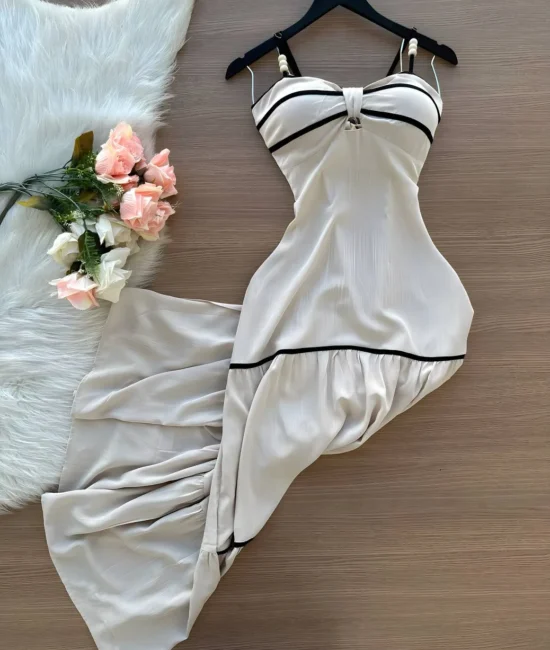 Vestido Longo Ayla c/ Alça Detalhe Aberto no Decote Listras – Nude - Sempre Linda Loja